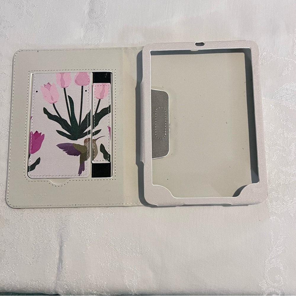 Kindle Paperwhite Case for Generations 11 and 12, 6.8 Inch and 7.0 Inch Readers - Picture 3 of 6